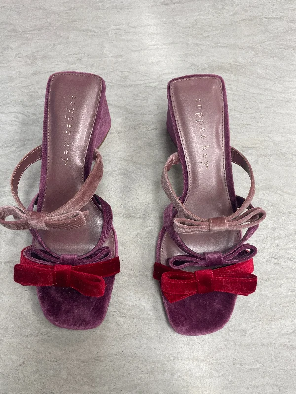 Shoes Heels Block By Copper Key In Purple & Red, Size: 9.5---Fashionable Kitten Heels for Date Night