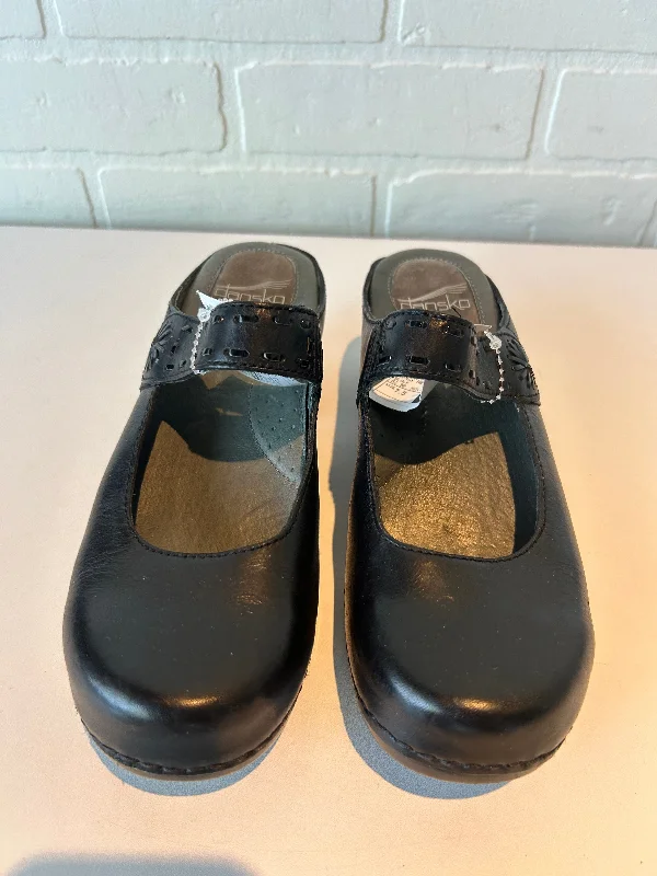 Shoes Heels Block By Dansko In Black, Size: 7.5---Fashionable Kitten Heels for Date Night