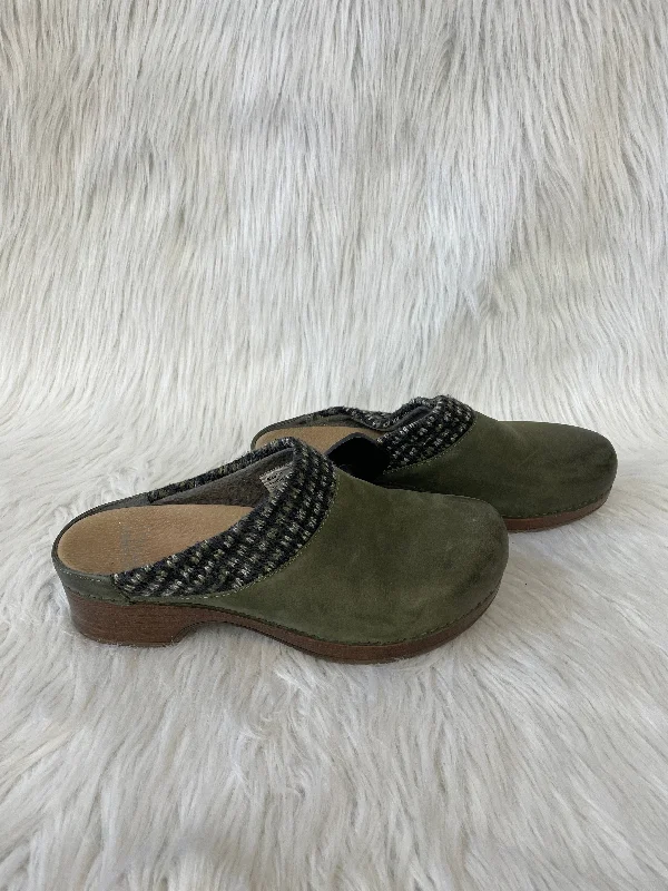 Shoes Heels Block By Dansko In Green, Size: 8.5---Fashionable Kitten Heels for Date Night