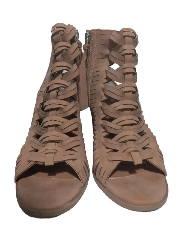 Shoes Heels Block By Dv In Tan, Size: 8.5---Fashionable Kitten Heels for Date Night