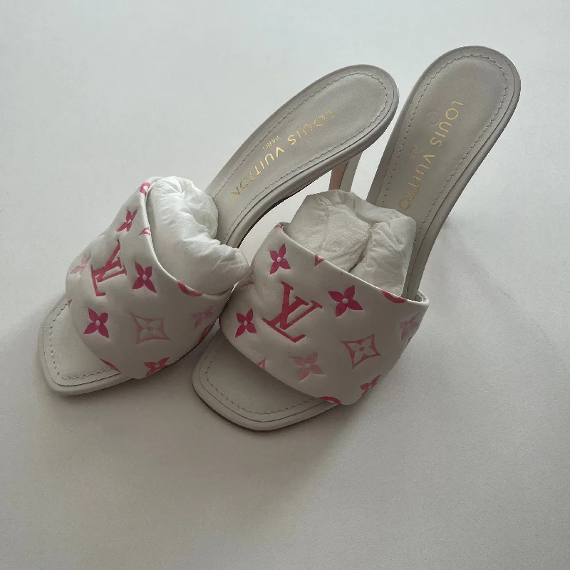 Shoes Heels Block By Louis Vuitton In White, Size: 8.5---Fashionable Kitten Heels for Date Night