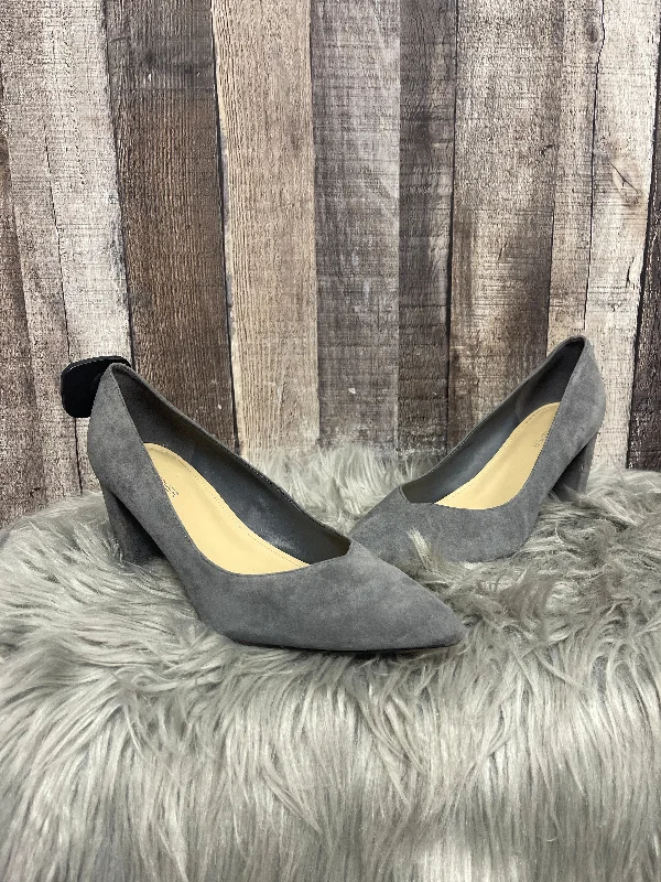 Shoes Heels Block By Marc Fisher In Grey, Size: 9.5---Fashionable Kitten Heels for Date Night