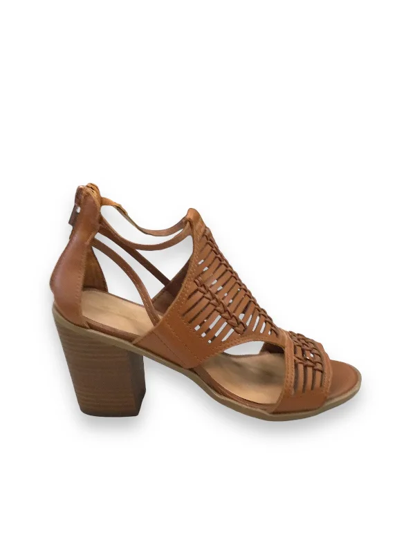 Shoes Heels Block By Merona In Brown, Size: 7---Fashionable Kitten Heels for Date Night