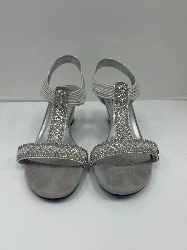 Shoes Heels Block By New York Transit In Silver, Size: 8.5---Fashionable Kitten Heels for Date Night