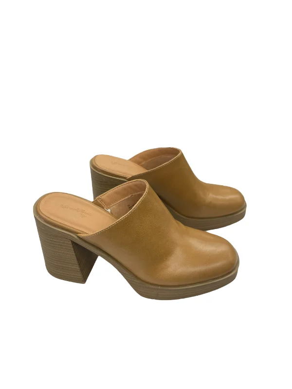 Shoes Heels Block By Universal Thread In Tan, Size: 10---Fashionable Kitten Heels for Date Night