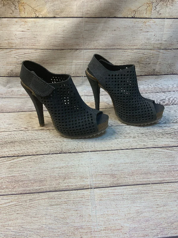 Stiletto Heel Pumps with Perfect Fit--Shoes Heels Stiletto By Cma  Size: 6.5-Fashionable & Classic