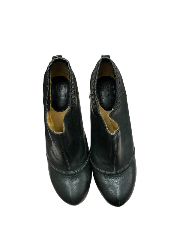 Stiletto Heel Pumps with Perfect Fit--Shoes Heels Stiletto By Frye In Black, Size: 7.5-Fashionable & Classic