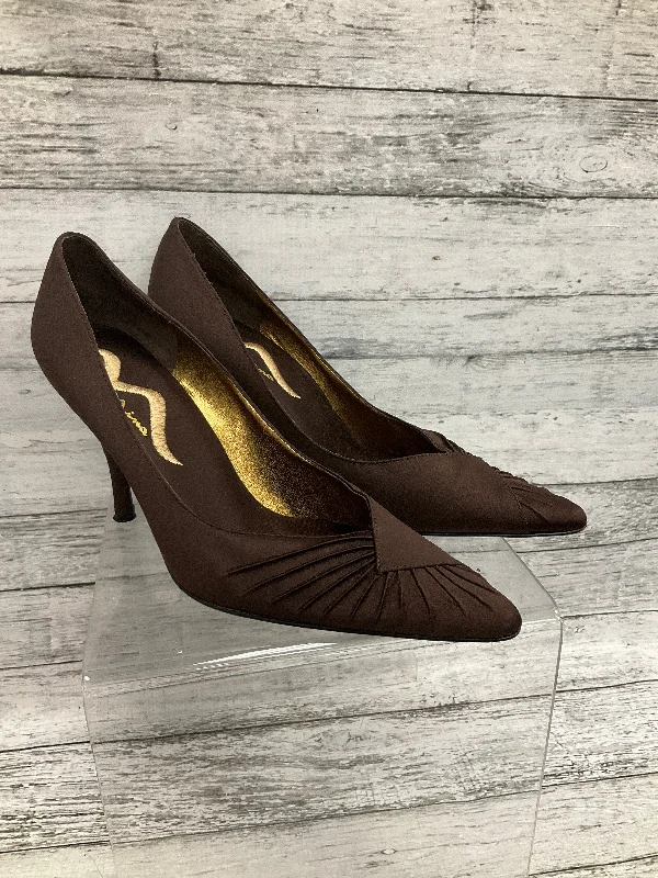 Stiletto Heel Pumps with Perfect Fit--Shoes Heels Stiletto By Nina  Size: 8-Fashionable & Classic