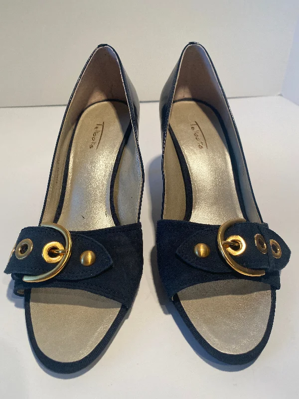 Stiletto Heel Pumps with Perfect Fit--Shoes Heels Stiletto By Talbots  Size: 8-Fashionable & Classic