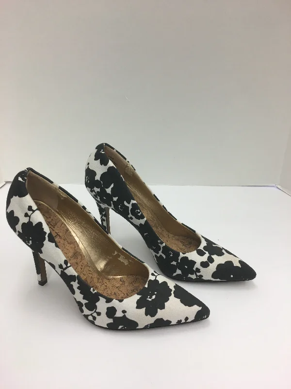 Stiletto Heel Pumps with Perfect Fit--Shoes High Heel By Ann Taylor Loft  Size: 8.5-Fashionable & Classic