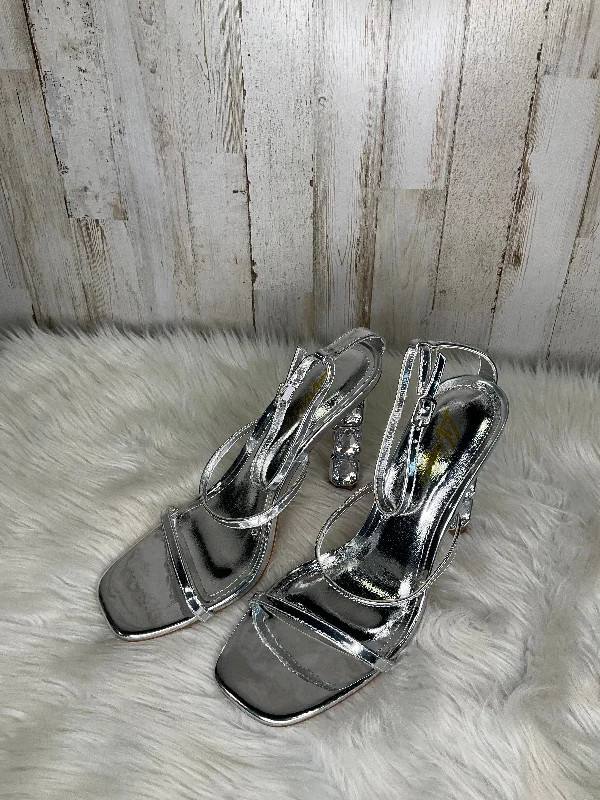 Stiletto Heel Pumps with Perfect Fit--Silver Shoes Heels Stiletto Liliana, Size 8-Fashionable & Classic