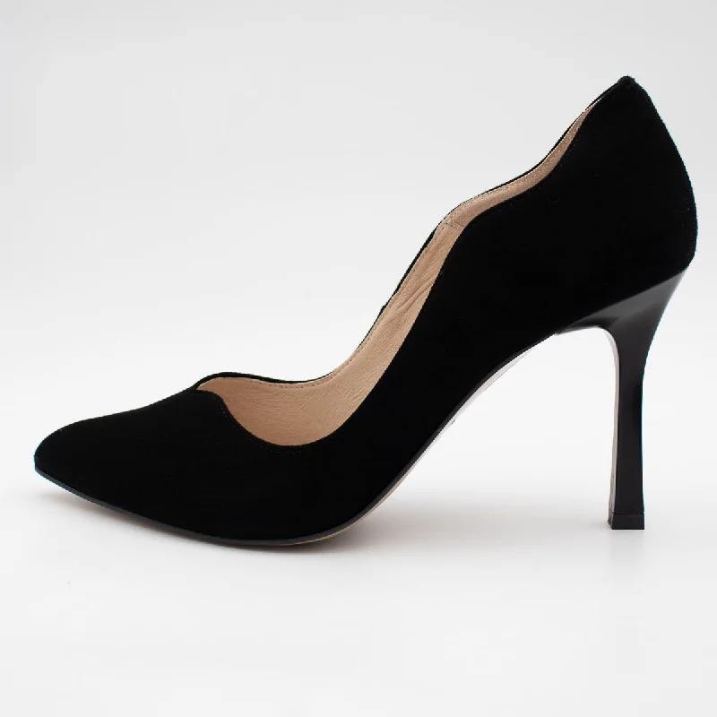 Versatile Heeled Sandals for Any Occasion---Sleek and Timeless Black High Heels for Effortless Elegance