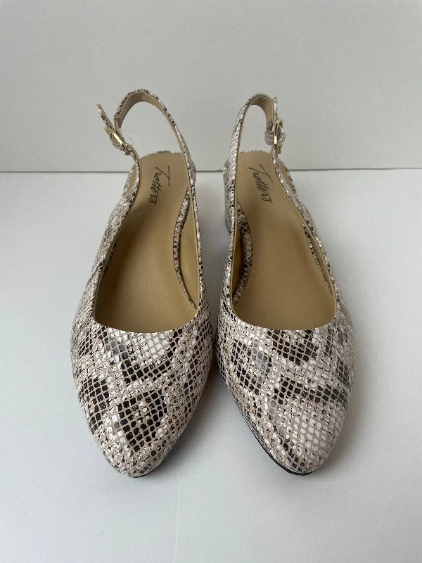 Snakeskin Print Shoes Heels Block Cmf, Size 7---Fashionable Kitten Heels for Date Night