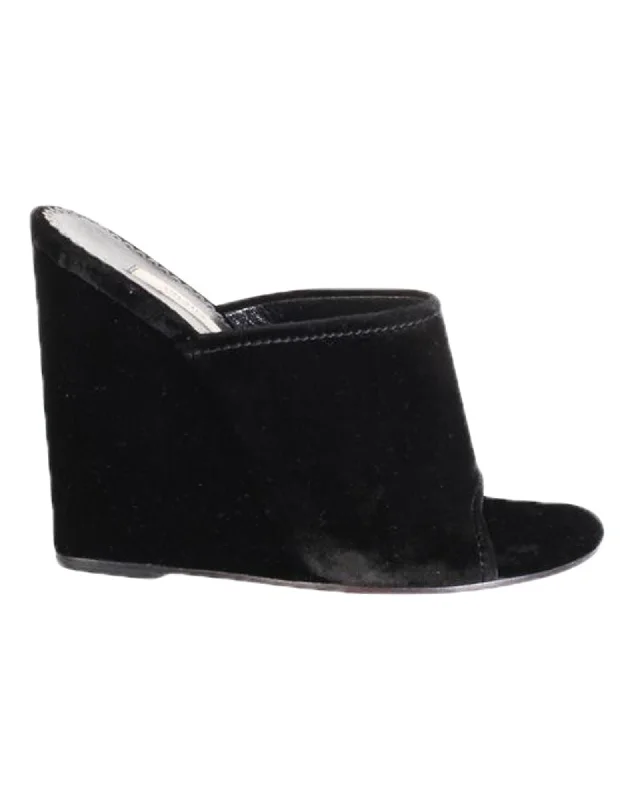 Luxurious Velvet Women's Pumps with Soft Finish---Black Velvet Wedge Pumps