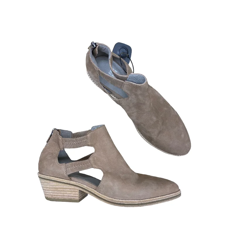 Tan Shoes Heels Block Designer Eileen Fisher, Size 8---Fashionable Kitten Heels for Date Night