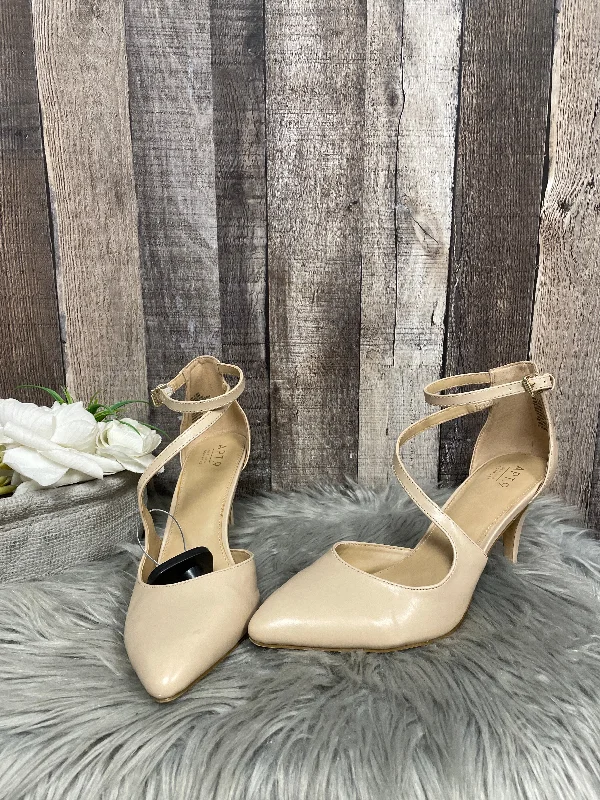 Stiletto Heel Pumps with Perfect Fit--Tan Shoes Heels Stiletto Apt 9, Size 10-Fashionable & Classic