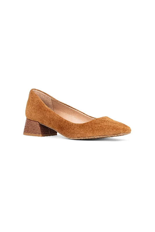 Versatile Heeled Sandals for Any Occasion---Teddie Pumps - Cognac