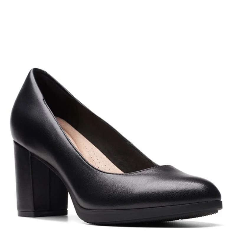 Women's Clarks, Bayla Skip Pump---Fashionable Kitten Heels for Date Night