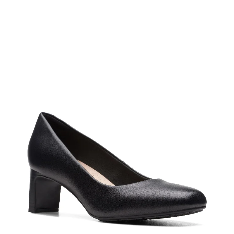 Women's Clarks, Kyndall Iris Pump---Fashionable Kitten Heels for Date Night