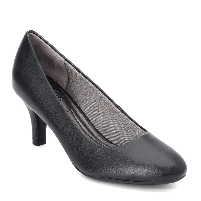 Women's LifeStride, Parigi Pump---Fashionable Kitten Heels for Date Night