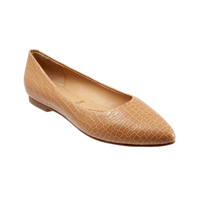 Stylish Slip-On Pumps for Quick Elegance---Trotters Womens Estee Padded Insole Slip On Flats