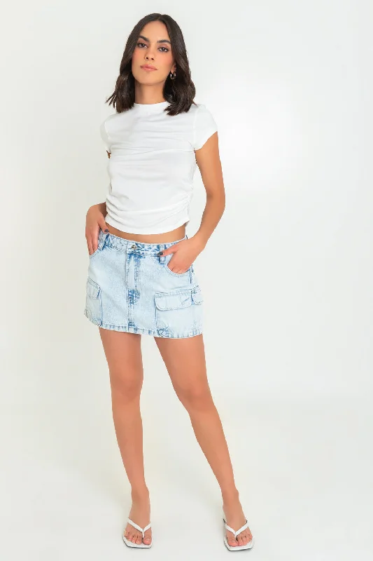 Best denim dresses for small frame--High on for what of denim-Falda corta cargo de denim ajustada Best denim dresses for small frame--High on for what of denim-Falda corta cargo de denim ajustada