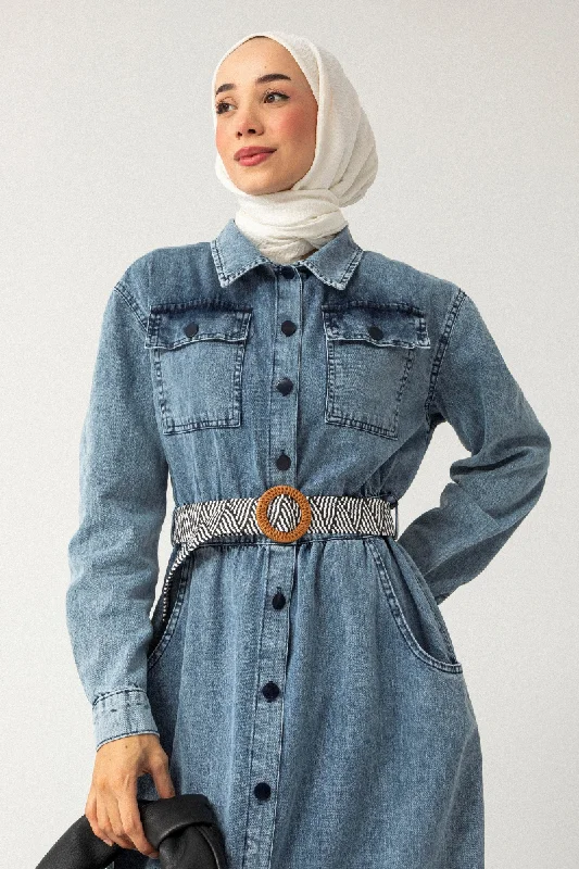 Denim dress with side zipper closure--Pocket Detailed Belted Denim Dress