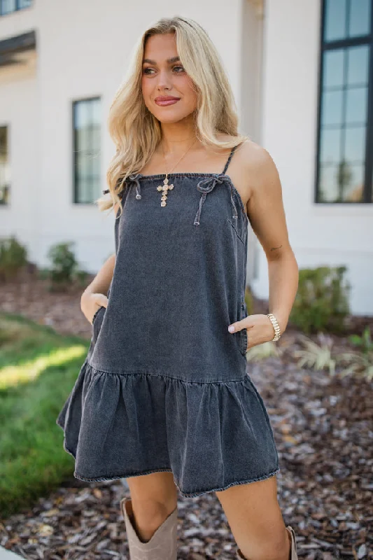 How to style denim dress pregnant--A World Like That Washed Black Tie Strap Denim Dress FINAL SALE How to style denim dress pregnant--A World Like That Washed Black Tie Strap Denim Dress FINAL SALE
