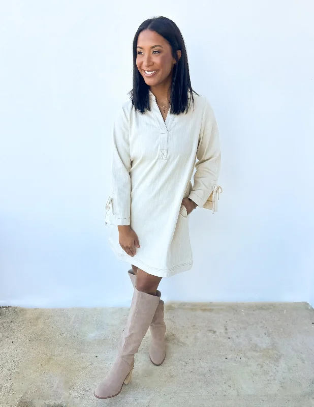 Best denim dresses for hourglass figures--Best of jean denim price-Best Dressed Denim Collared Neck Dress